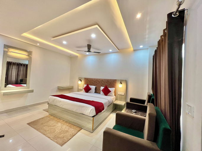 Room 2, The White Rain Hotel, Garhwal