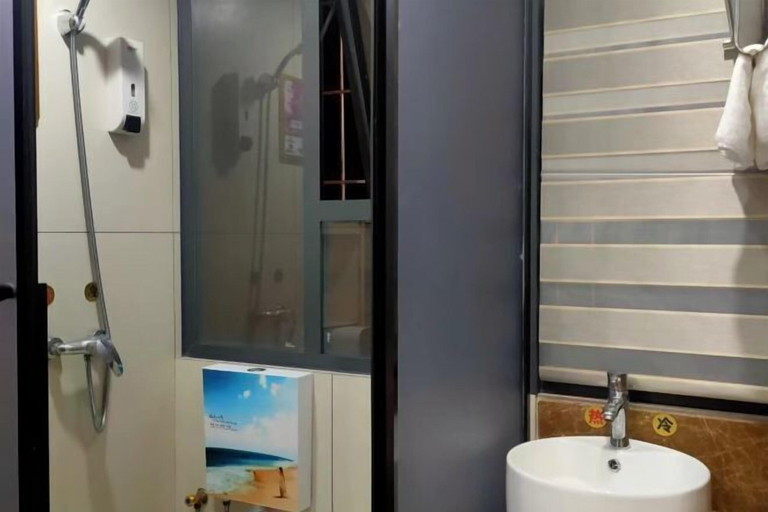 Bathroom 5, Beicheng Hotel, Dazhou