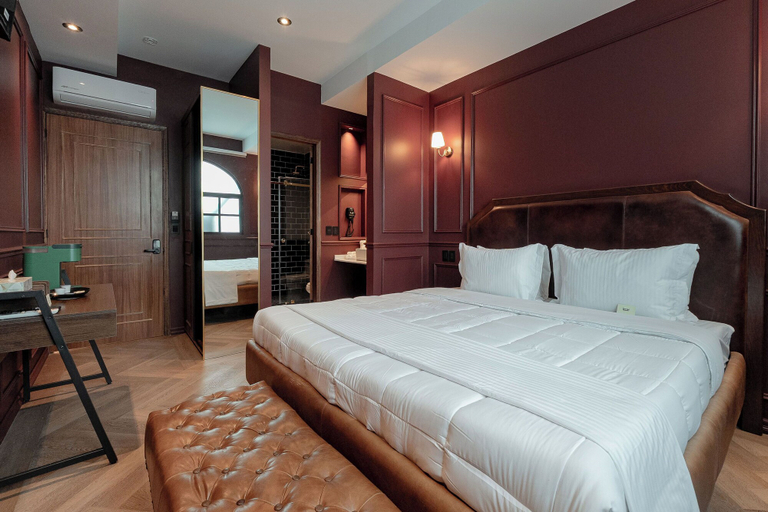 Room 2, The Ruby Suite, Mexico City