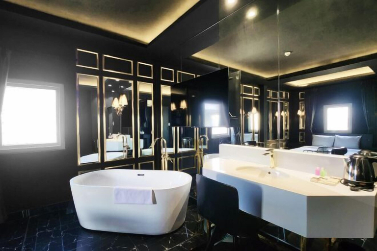 Bathroom 5, A In Hotel Atistar, Gò Vấp