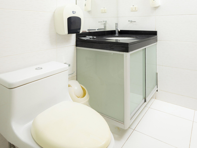 Bathroom 3, Hotel San Marino Tarapoto, San Martín