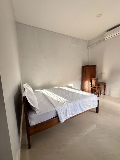 Bedroom 2, Charlitoz Homestay, West Manggarai