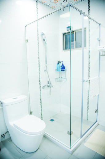 Bathroom 3, Good Time Warm Home, Tainan