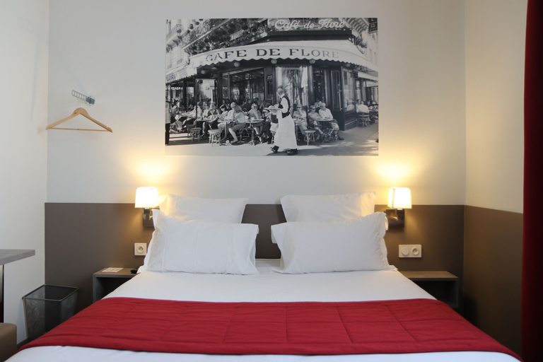 Bedroom 2, Le Quarré, Haute-Garonne