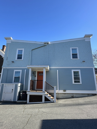 Exterior 3, Spacious 1 Bed/1 Bath In Downtown Newport - Unit 5 1 Bedroom Home, Newport