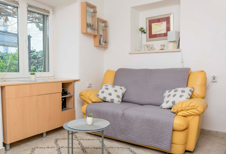 Living room 5, House Frane, Supetar