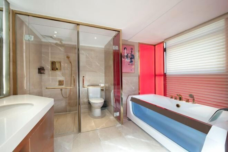 Bathroom 4, the Diamond Hotel, Mianyang