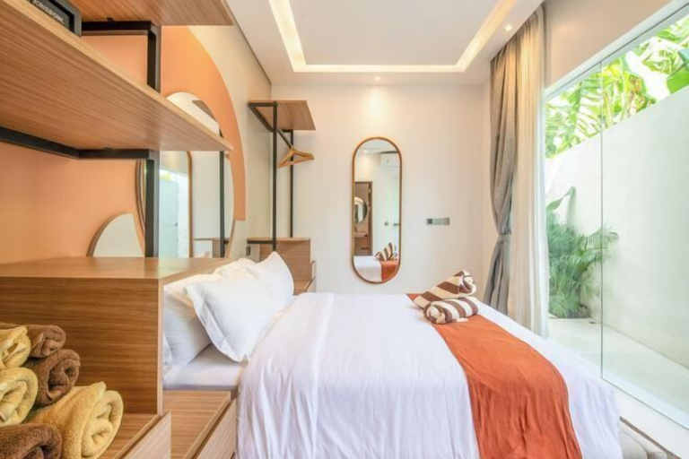 Room 5, Marvelous 6Br 2 Mins to Beach, Badung