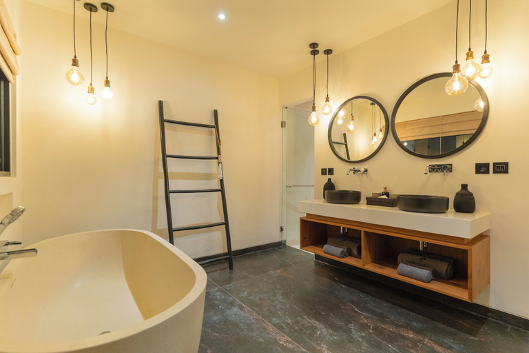 Deep soaking bathtub 3, Villa Sora by Alfred in Bali, Badung