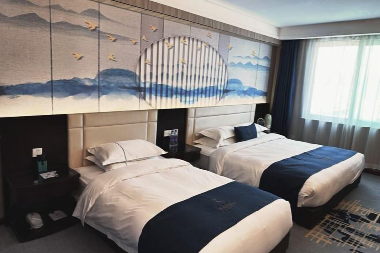 Bedroom 3, Rongda International Hotel, Yulin