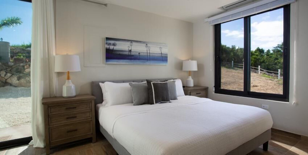 Bedroom, Sandcastle Beach House