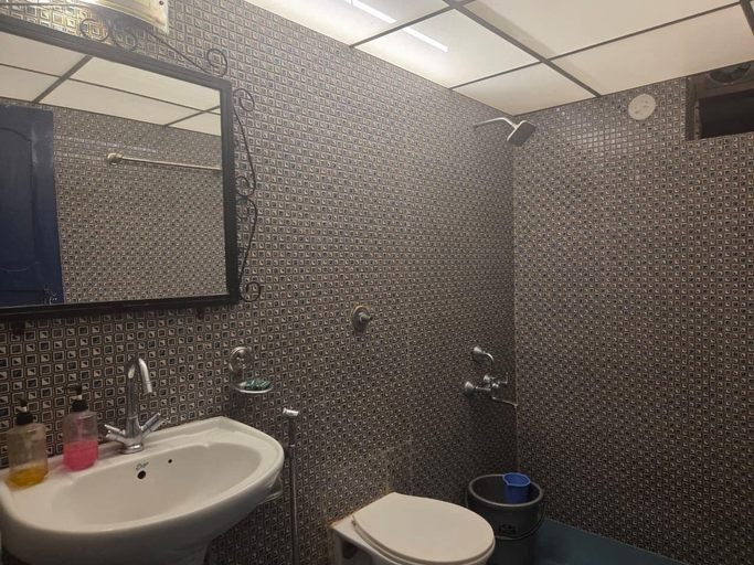 Bathroom 4, Hotel Linda by Dia Hotels, North Goa