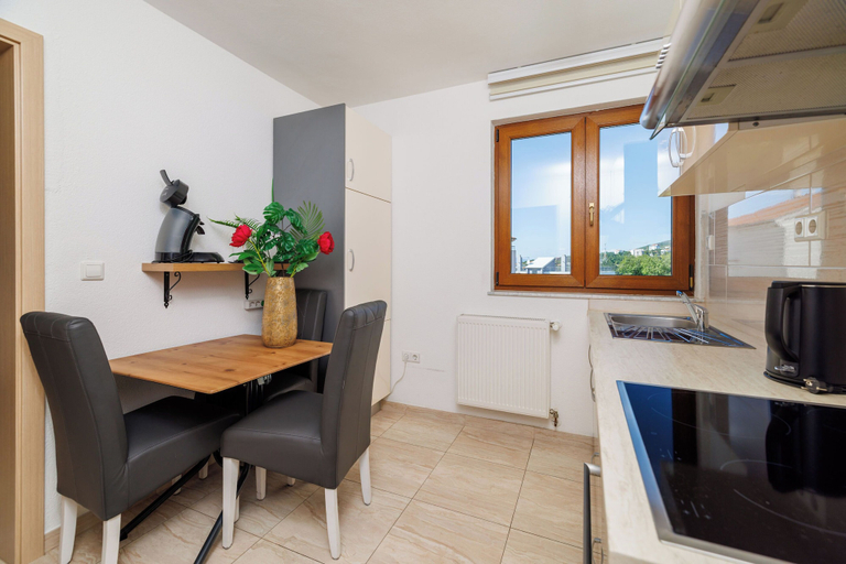 Private kitchen 2, Apartments Villa Ivka, Crikvenica