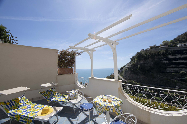Room 4, Villa Costa Incantata, Salerno
