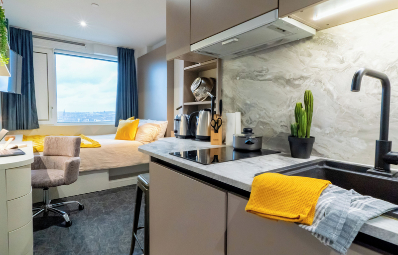 Private kitchen 5, Accommodations at Hillfort House in Brighton, London