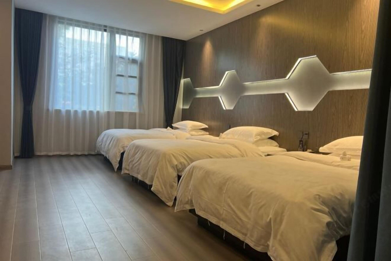 Bedroom 3, Xiang Yuan Hotel, Ningbo