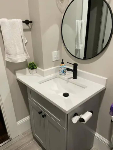 Bathroom 2, Homestay In Fields Corner Area Boston, Boston