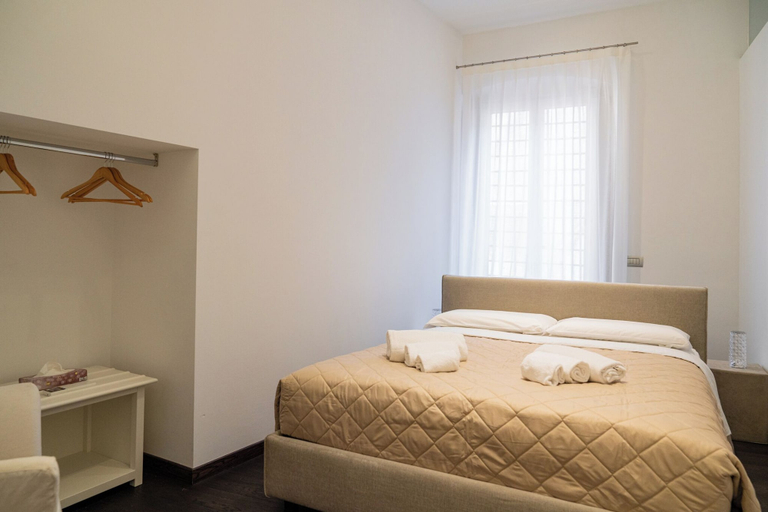 Room 3, Maestosa Residenza Mazzini - 3 Camere, Verona
