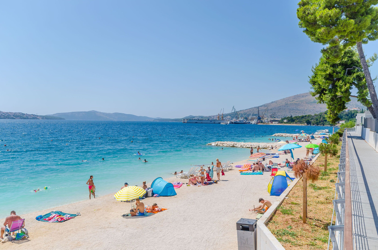 Beach 2, Apartments Smoljic, Trogir