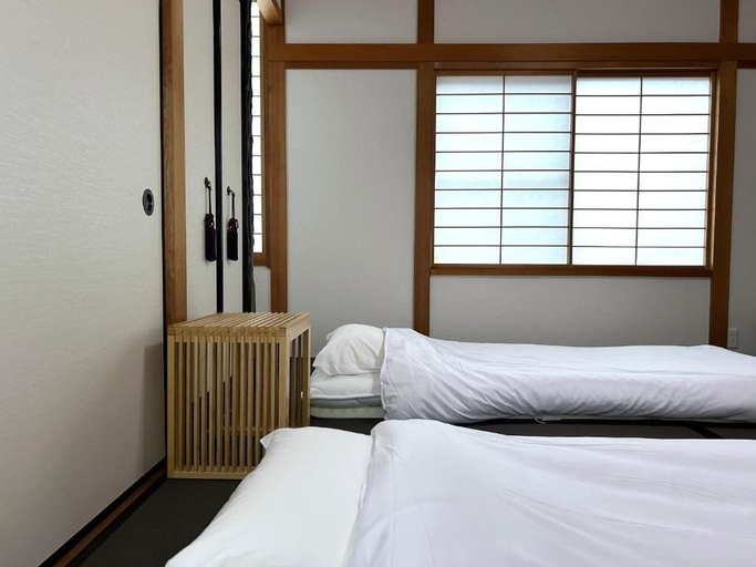 Room 3, Hook House Stay, Kanazawa