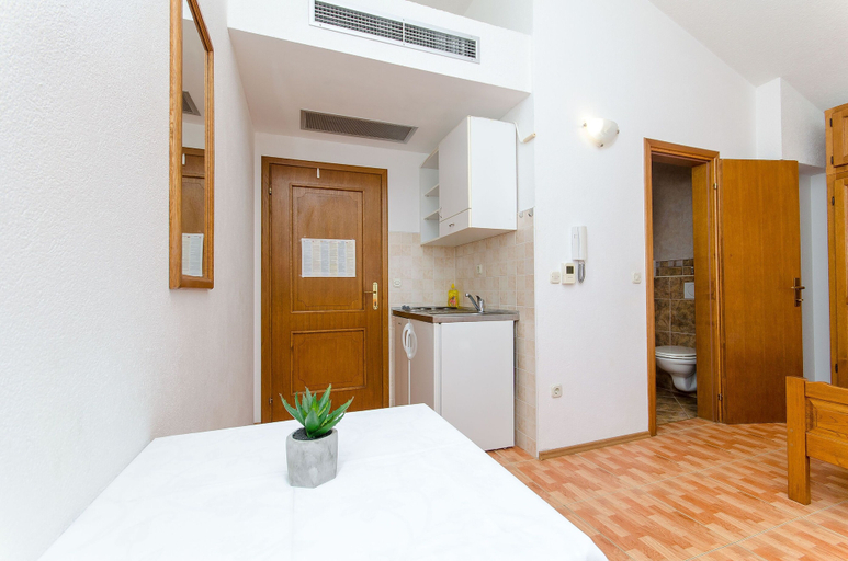 Bedroom 3, Apartments and Rooms Roso, Makarska