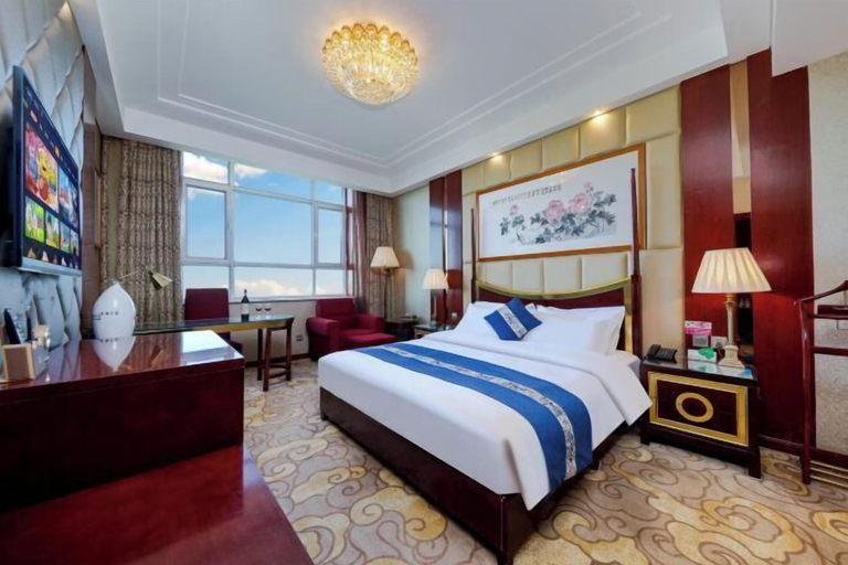 Bedroom 2, Yuan Tong Hotel, Jiuquan