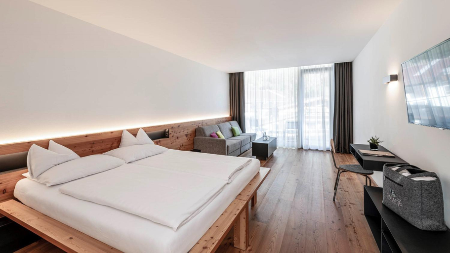Bedroom 3, die berge lifestyle-hotel Solden, Imst