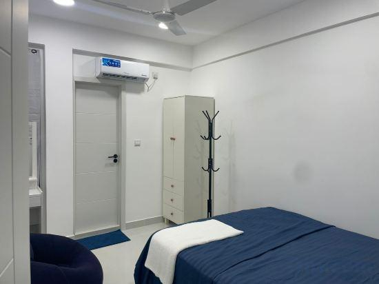 2, Stay with local family in Male, Malé