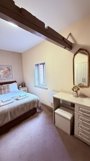 Bedroom 2, Grant House, Lincolnshire