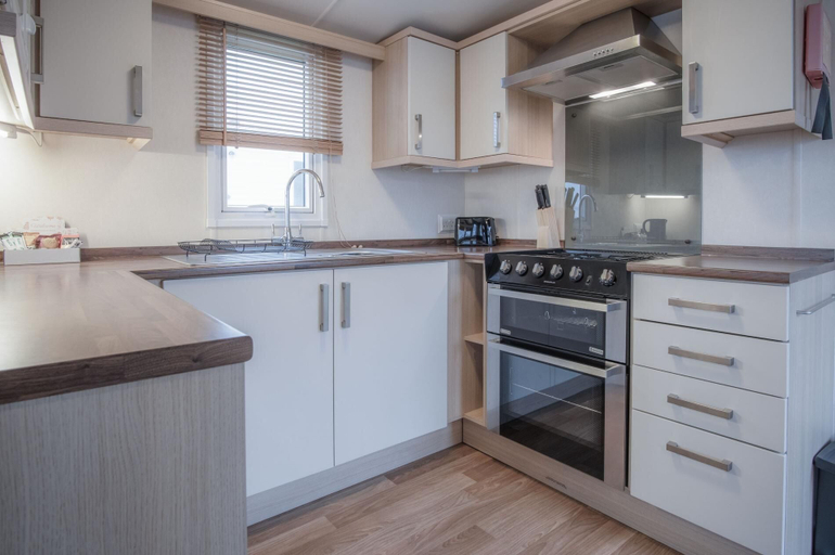 Floor plan 3, Ty Moselle 12 - 2 Bedroom Holiday Home - Amroth, Pembrokeshire