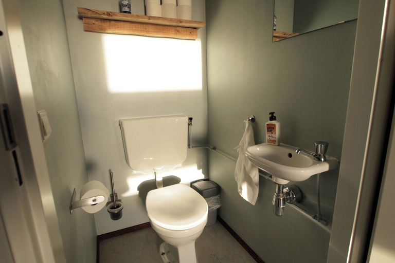 Bathroom 4, Amsterdam Farm Lodge, Amsterdam