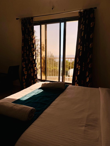 Room 4, JK Valley by Shree Stays, Satara