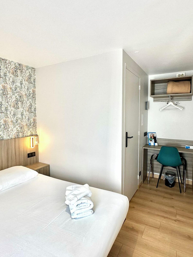 Bedroom 2, Brit Hotel Essentiel Reims Taissy, Marne
