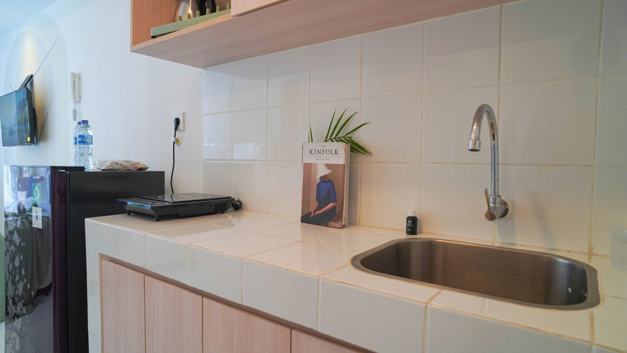 Private kitchen 3, Simple Studio At Apartment Tokyo Riverside Pik 2 Near Tokyo Hub, Tangerang