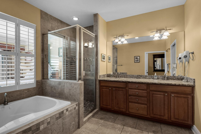 Bathroom 3, White Sands 423, Escambia