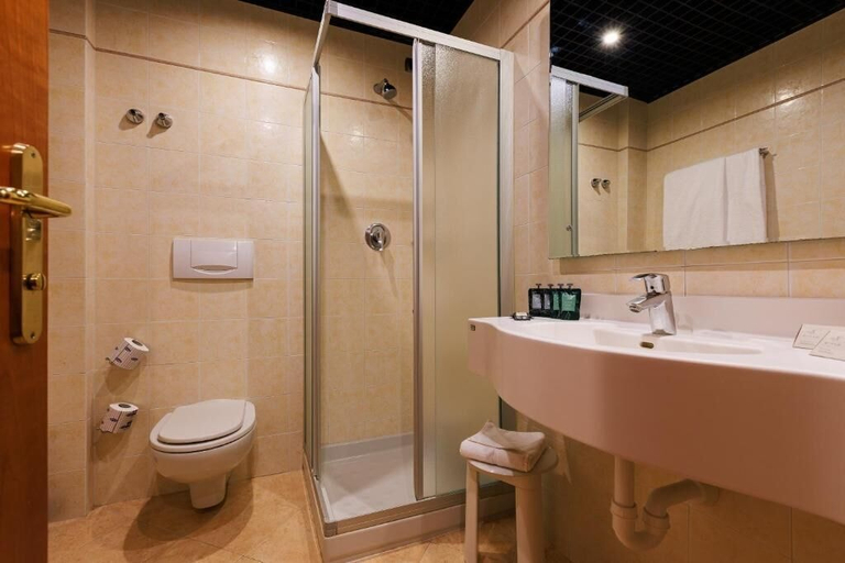 Bathroom 4, Hotel Excelsior Magenta, Milano