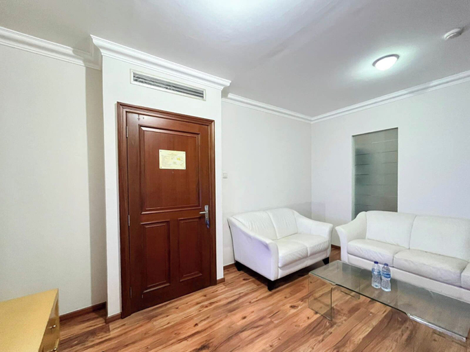 Living room 5, Spacious White 3Br At Grand Setiabudi Apartment, Bandung