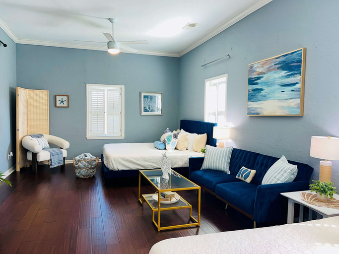 Room 5, Surf + Strand Dual-unit Stay, Galveston