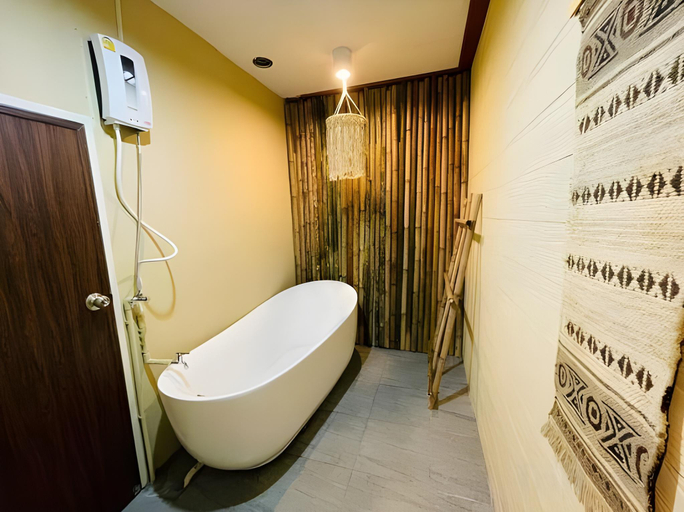 Bathroom 4, U're Holitel, Ko Phangan