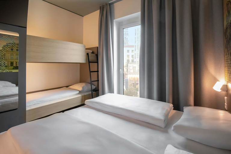 Room 5, B&B Hotel Würzburg-Altstadt, Würzburg