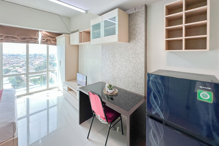 Room 2, Classic And Compact Studio At The Square Surabaya Apartment, Surabaya