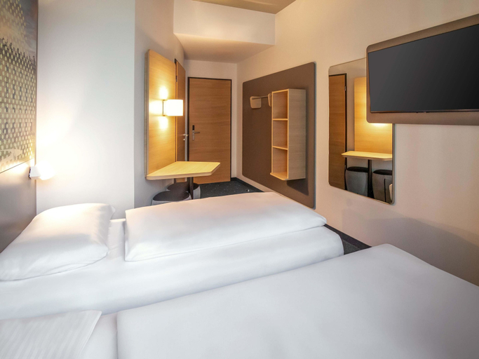 Room 2, B&B Hotel Würzburg-Altstadt, Würzburg
