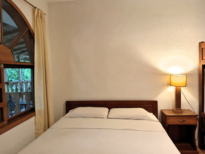 Room 5, Banana Lodge, Tena