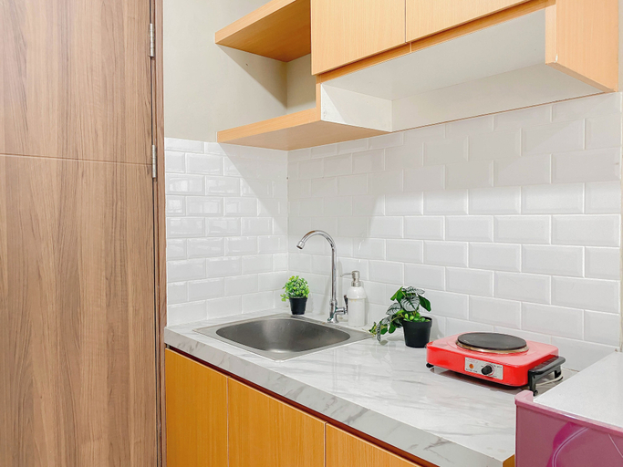 Private kitchen 5, Modern Studio Apartment Near Sicc At Royal Sentul Park, Bogor