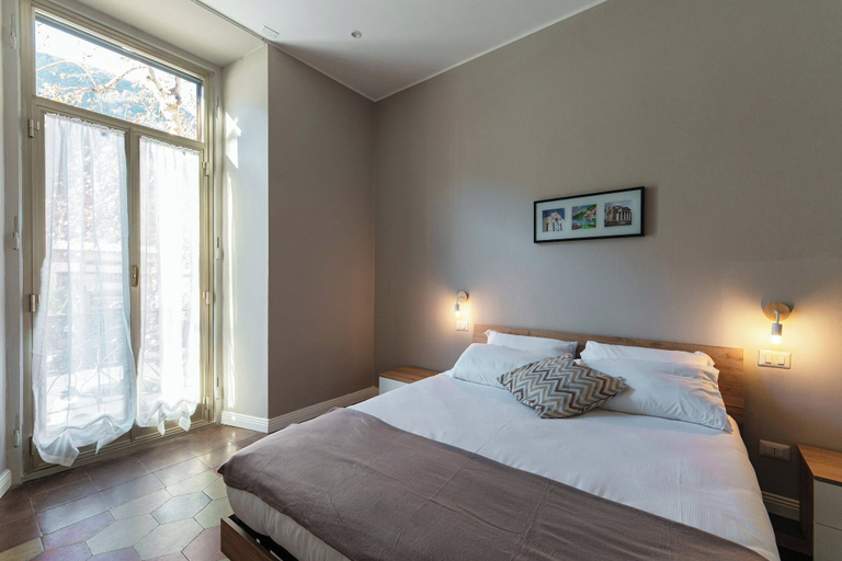 Room 5, Dimora del Lario, Como