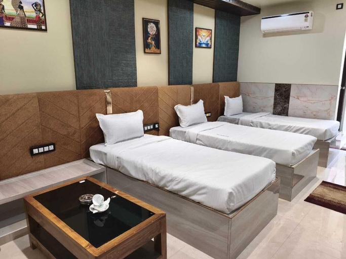 Room 3, HOTEL SABAR INN, Koraput
