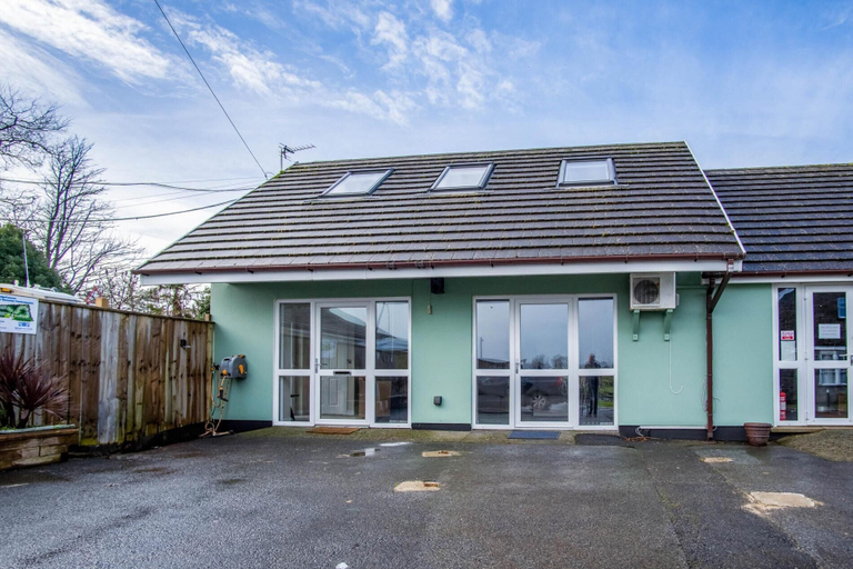 Exterior & Views 2, Ridgeway Retreat - 1 Bedroom Cottage - Manorbier, Pembrokeshire