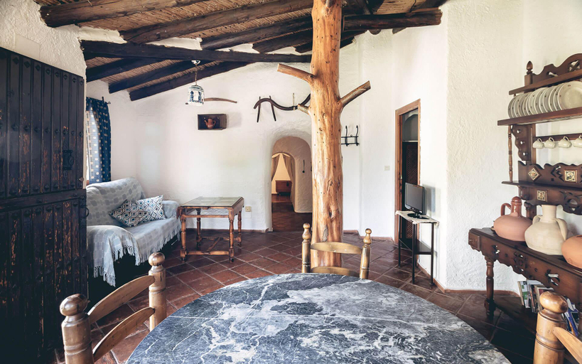 Bedroom 2, Cuevas del Tío Tobas, Granada