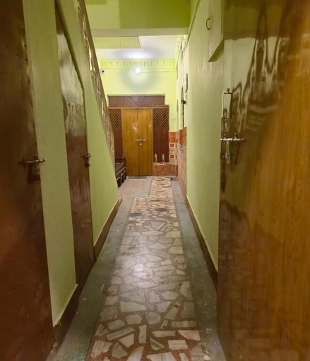 Interior 3, Somit warm welcome, Varanasi