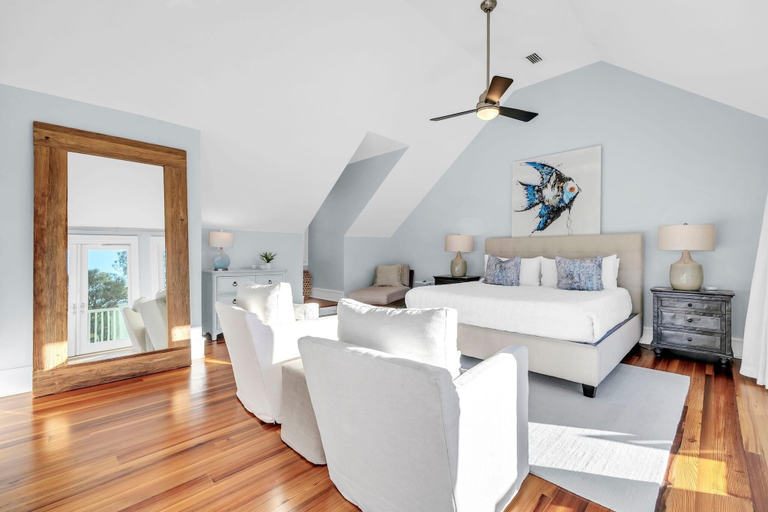 Room 4, Sol y Sombra, Walton